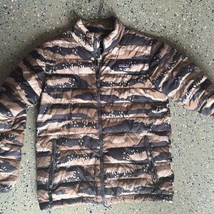Patagonia Black and Tan Patterned Jacket